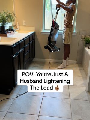 Monday reset! Starting off with some deep cleaning love for our main bathroom, aka my wife’s favorite spot 😂 Hope y’all’s week goes well family!  