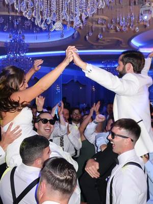 Best friend’s wedding in Jersey followed by a fitness competition in Minnesota. The turnaround was insane. #dayinthelife #fitness #ltgames #travelvlog #wedding 