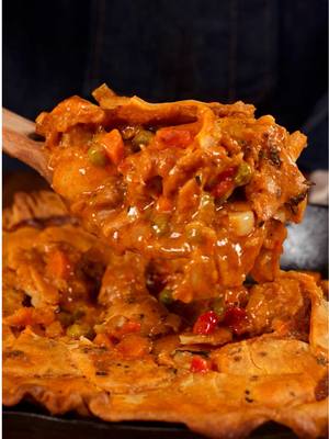#ALDIPartner This Cajun Chicken Pot Pie is packed with flavor, made with @ALDI USA staples. It’s guaranteed to be a hit at any gathering this holiday season 🥧🔥 That’s why I always shop my local ALDI here in LA, so I can actually afford the holiday I want. Cajun Chicken Pot Pie Cajun Chicken Filling 4 tbsp Countryside Creamery Butter 1 tbsp Premium Sicilian Extra Virgin Olive Oil 2 lb Simply Nature Organic Chicken Breasts, diced 1 ½ tbsp Cajun seasoning blend (see below) 1 small onion, diced 1 cup carrots, diced 1 red bell pepper, diced 3 celery stalks, diced 4 cloves garlic, minced ⅓ cup Baker’s Corner flour 2 cups Simply Nature Organic Chicken Broth ½ cup Friendly Farms Heavy Cream ½ cup Simply Nature Organic Frozen Peas Burman’s Hot Sauce, to taste Cajun Seasoning Blend 2 tbsp Stonemill Paprika 2 tbsp Stonemill Garlic Powder 2 tbsp Stonemill Onion Powder 1 tbsp Stonemill Garlic Salt with Dried Parsley 2 tbsp Stonemill Italian Seasoning 1 tsp Stonemill Cayenne Pepper
