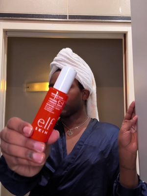 Face card never declines with the help of my @e.l.f. Cosmetics Bright Icon Serum. Talk about a ROI!! #elfPartner #elfSKIN
