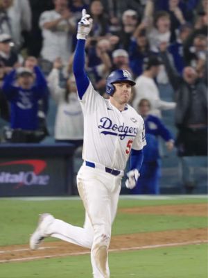 Freddie Freeman. That is all. #WorldSeries #dodgers #sports #losangeles 