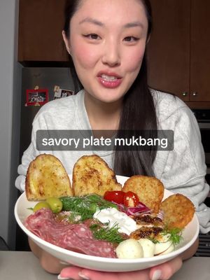 the savory plate is SOOOO GOOD @Stephanie Jakubek #savoryplate #mukbang #eatwithme #girldinner #fypシ 