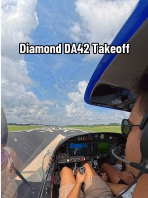The DA42 is one of my favorite multi engine aircraft to fly!! 🙌✈️ #aviation #pilot 