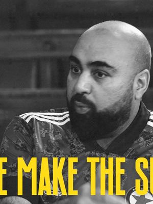 Oh it's a big one. This week, Matt and producer Jay have the pleasure of being joined by writer, comedian and actor Asim Chaudhry. Asim talks us through his perfect day out at the football, which includes Nobby Solano's trumpet, a slippery trip to Popworld, and a winning goal from a living legend. #football #footballpodcast #Soccer #comedy #newcastleunited