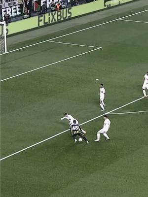 Nene is absolutely rapid 😳🤯 #UEL #Fenerbahçe 