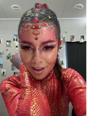Sorry old Jen can’t come to come to the phone rn, because she’s on DWTS ❤️‍🔥 Don’t forget to text JEN to 21523 @Dancing with the Stars #DWTS 