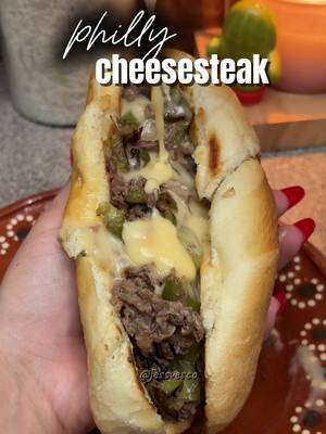 Philly cheesesteak for dinner 😋follow for more easy recipes like this.   ##phillycheesesteak##EasyRecipes##homemadefood##fyp##recipes