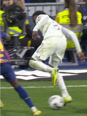 CAMA OHHHH. 🤤  #LALIGAEASPORTS #LALIGAHighlights #DeportesEnTikTok #ELCLÁSICO 