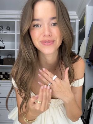 The smartest accessory I own just got prettier 💅Loving the new Ceramic Collection from @ouraring 💍 #ourapartner 
