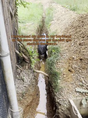 Boyfriend reveal/post two of the pick axe jackhammer situation #mum #mumsoftiktok 