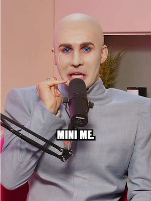 WE HAVE OFFICIALLY LOST THE PLOT HAHAHAHA  #drevil #minime #halloween #austinpowers #goldmember 