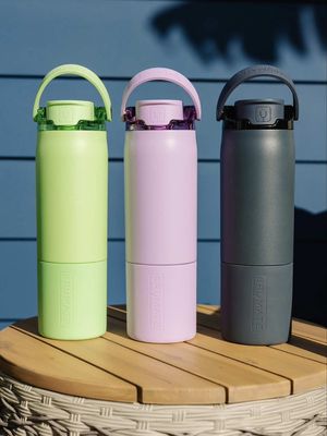 Rise is your new go-to water bottle for everyday hydration 🦠 Flip-top lid keeps your straw clean and germ-free on the go. 💦 100% leakproof MagFlip™ lid locks in every sip. 🙌 Chug from the straw opening, or, if you prefer sipping, use the ColdKey™ metal straw for a plastic-free experience. 🧊 BevGuard™ insulation keeps drinks ice cold for 24+ hours. 🚗 Rise 25oz is cup holder friendly, so it’ll fit perfectly in most car cup holders. 😎 Finished with a swappable silicone sleeve to prevent dents and dings. ⏰ Available on 10.30 — RSVP to our Mega LIVE to shop! #Cr#CrazyThursdayLiveinteressential