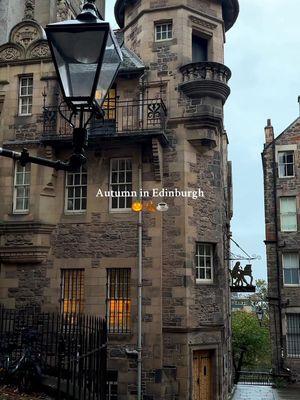 Autumn in Edinburgh is the most beautiful season 🍂🎃🐈‍⬛👻 #edinburgh #Scotland #autumn #halloween #visitscotland 
