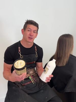 #RedkenArtisticAmbassador @danilo bozic is here to teach you the smartest way to blonde!💡 Using the new Blonde IQ 9+, you are able to achieve maximum lift, maximum neutralization while leaving the hair healthy and moisturized. New lightener is bringing your IQ to the next level! The smartest way to blonde is available at @SalonCentric November 1st 🛒 #redken #blondeiq 