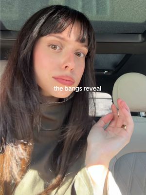 le toupet est un bon 6/10 aujourd’hui, on se reprend demain #bangs #reveal #hair 