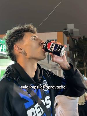 Clássico do dia: @Leticia Esteves x @Brunoryancruz x @MillerZeira . Quem leva o título de melhor larica de estádio? ⚽🍔🔥 #SeuRangoSuasRegras #TomaEssa