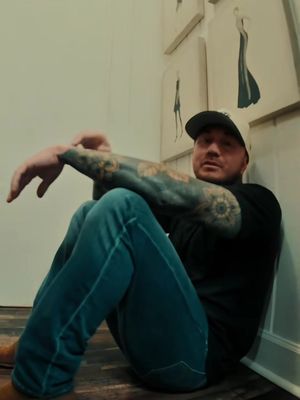 “Use Me” dropped yesterday 🙌🏻🙌🏻🙌🏻