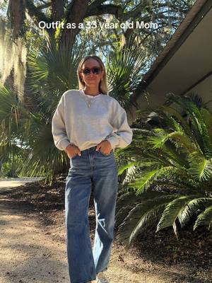 My go to outfit — Grey sweatshirt, white tee, jeans & sneaks! @Citizens of Humanity @lnaclothing @COOLWAY BRAND 