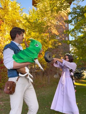 Our costume this year might be my favorite we’ve ever done 🥹💜 . 📍 Castle Park Venue Lindon, Utah . . . . #halloween #halloweencostume #rapunzel #flynnrider #couplescostume halloween couples costume | costume for couples Halloween | Rapunzel costume