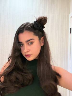 Giving professional hairstylist💅🏼Hehee link in my story🤍#wavytalk #WavytalkMultiCurl @wavytalkofficial 