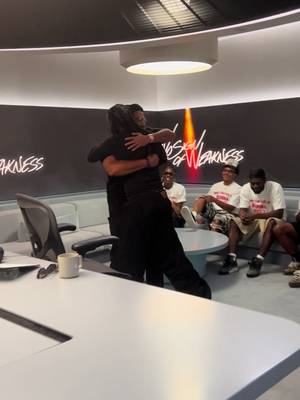 Linked up with @the Old Man Ebro @Apple Music 🚀🚀#NOSIGNOFWEAKNESS 