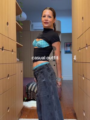 pieces that can be worn multiple ways are the best periodddd #fashiontiktok #outfitinspo #outfitideas #fitcheck #OOTD 