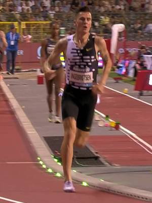 Historical moments 🧐🌍⏱️ 2000m WR - 4:43.13 #DiamondLeague 💎 #BrusselsDL #athletics #History