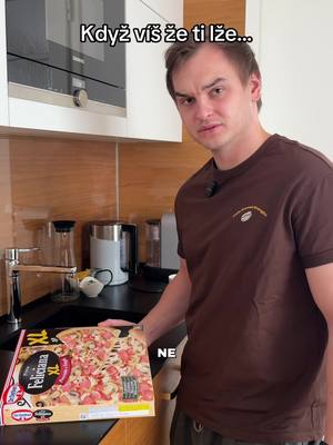 Jaká příchuť tě láká nejvíc? Šunková, sýrová nebo salámová?🤔 @Dr. Oetker CZ/SK právě vydal nové Feliciana XL pizzy, které chutnají jak z pizzerie!🍕 Díky kváskovému těstu mají křupavější a nadýchanější okraje a zároveň jsou i lehčí na trávení!😋 Rozhodně doporučujeme vyzkoušet!🥰  #spoluprace #droetker_cz #spoluproradost #PizzaFeliciana #FelicianaXL