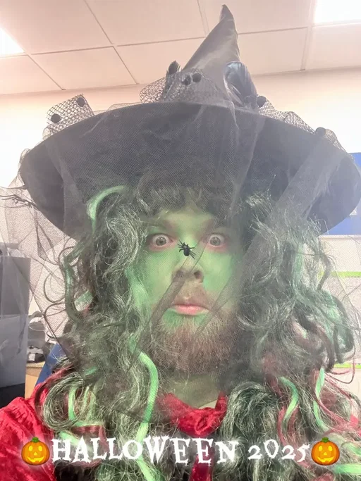 #halloweenlook #halloween2025 #officefun #contactcenter 