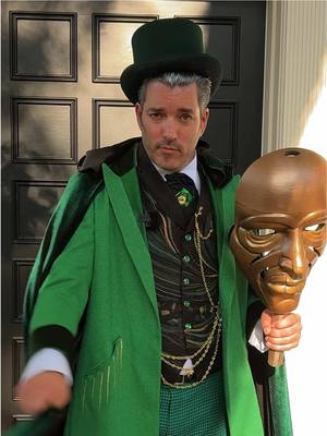 The Wizard will see you now…Thanks again for creating this incredible costume for me Koco Blaq 💚 #TheWizard #Wicked #halloween2025   