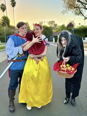 Wait for it.. Happy Halloween 🎃🍎