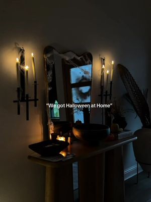 We got Halloween at home… #happyhalloween #halloweendecor #halloweenlook 