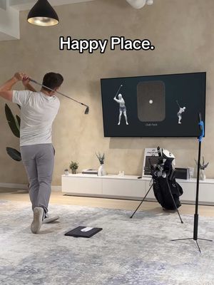 Practice golf in your living room or Backyard. No TV required 🙌 #xmas #gift #golf #boyfriend