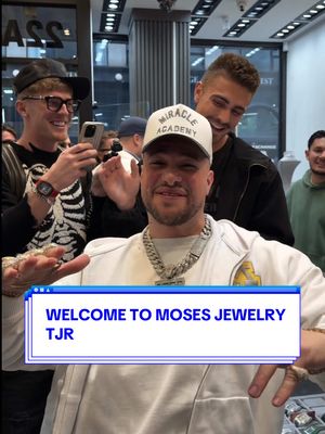 @TJR pulls up to buy a chain for his chrome hearts cross ❗️#Mosesthejeweler 