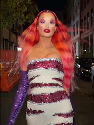 LOLA HAS ARRIVED  costume @Marc Bouwer  glam @amy.katepalmer  hair @Dawson Hiegert  @heidi klum Halloween here I come #heidishalloween #halloween2025 