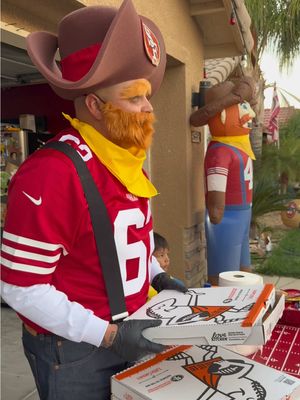 OG’s Halloween tradition!🙌🏽  #fyp #halloween #49ers 
