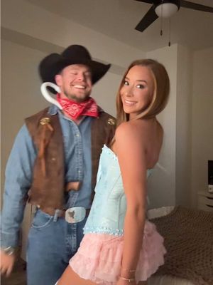The woody to my Bo peep #halloween #halloweekened #woody #lilbopeep #couplescostume 