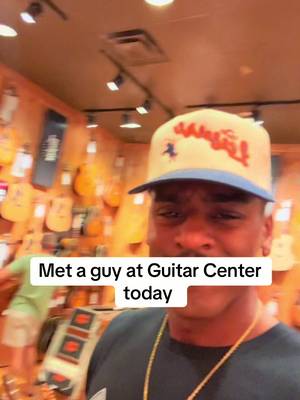 Interactions at guitar center are really top tier #guitartok #guitar #guitarcenter #fyp #musician 