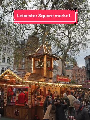 This is the most visited Christmas market in London #londontiktok #londonchristmas #londonchristmasmarket #placestovisitinlondon 
