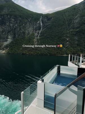 Cruising through Norway 🇳🇴🤯 If there’s one cruise you do in your life, let it be this one!  @Norwegian Cruise Line  #ncl #cruisenorwegian #norwegiancruiseline 