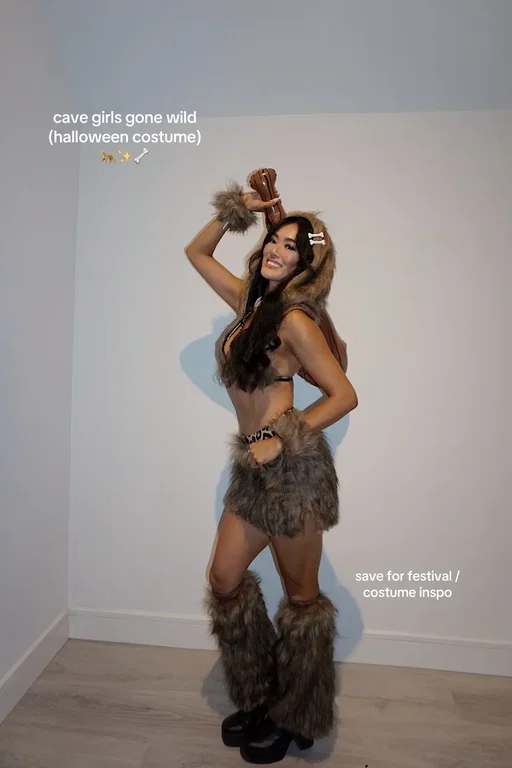 #halloweencostume #halloween #cavegirl #costumeideas #thelumishop 