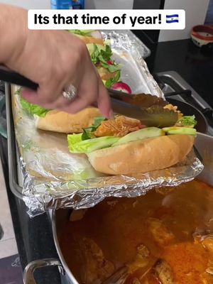 Panes con Pollo o Panes rellenos? #comidasalvadoreña 