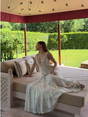 living my maharani dreams in the pink city. jaipur you have my whole heart 🤍  📍 The Oberoi Rajvilas, Jaipur #luxurytravel #luxuryhotel #jaipur 