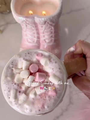 Spend Sunday with me!🎀☕️Cleaning the house and getting it Pinkmas-ready…⛸️🎀☃️ #fyp #pinkmas 
