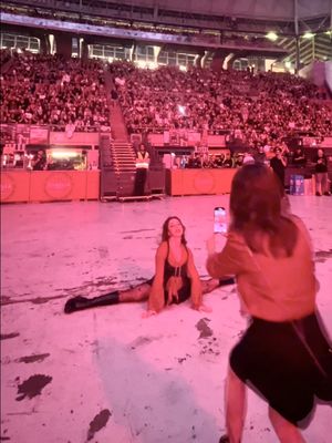My audition to be the opening act for @ladygaga one day 🤩🔥 tag her in the comments🫶🏻 Woow the crowd reaction in Barcelona left my mom and I speechless!!! For sure the biggest crowd and reaction I’ve ever gotten from the public!!!! Will remember this forever! WHO WANTS THE RESULTS??? #behindthescenes #ladygaga #barcelona @Hélène Enola’smom 