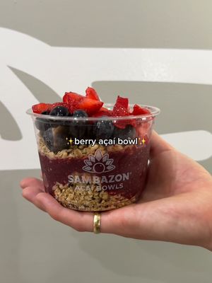 Berry iconic. Berry viral. Berry delicious. 😏🍇 📍58 W 8th St. New York, NY 📍1175 Fulton St. Brooklyn, NY #SAMBAZONAçaíBowls #NewYork #NYEats #Brooklyn #Manhattan #GreenwichVillage #NYC #Acai