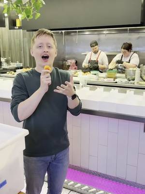 Come hang out with the three co-owners of Dahlia, one of my favorite bakeries in Minnesota.  I spent the (early!!!!!!!) morning at their temporary kitchen getting ready for a pop-up, one of their last few before they move into their first brick and mortar store early next year.   Featured in the video are some of their items: the strawberry matcha croissant, apple pie cinnamon roll and the ube hazelnut latte Paris-Brest (ok fancy?).  Such a great time!!!   #baking 