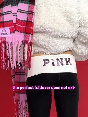 Everyone’s obsessed with Cotton Foldover Flares. Can you blame them? 💅  #VSPINK #nostalgia #holiday #cozy 