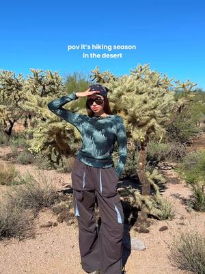 Desert season is here 🌵 The hiking planner forecasts: climbing temps, sunny highs, and unparalleled vibes.  🎥 @sophiaxverde  #desertseason #Hiking #falladventure