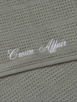 Yes, you’re seeing this right…The Towel can now be embroidered with a name or initials, just in time for holiday gifting! 😌 Head to crownaffair.com to customize for yourself or someone you love.  #crownaffair